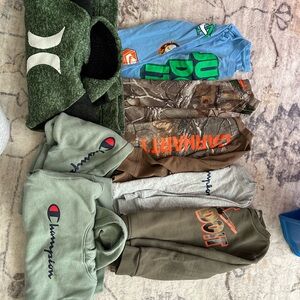 Toddler boy size 2T/ 3T cold weather bundle